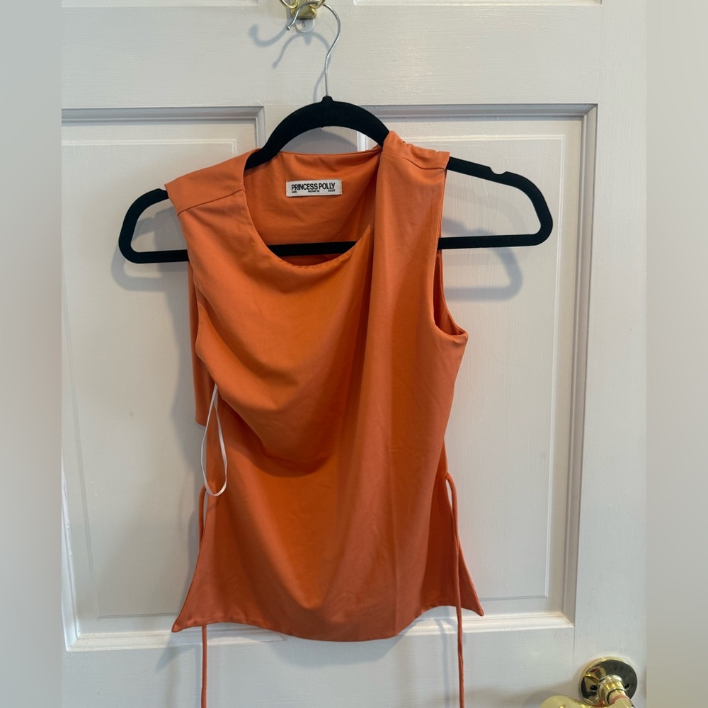orange top with open back